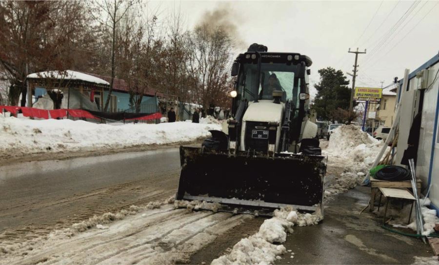 Sivrice Belediyesi karla mücadelede çözümü buldu