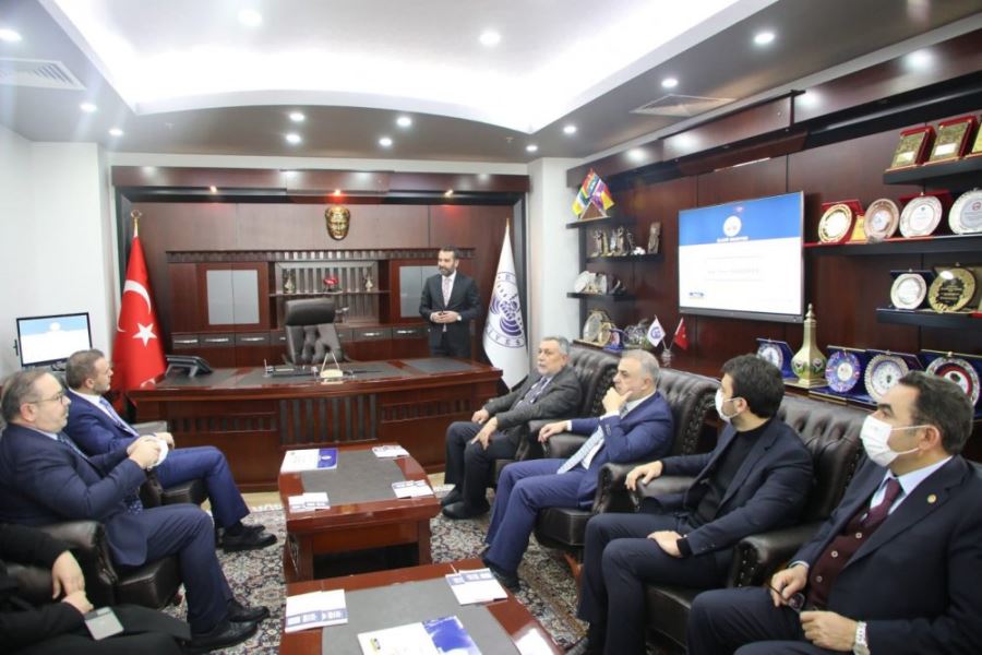 Şerifoğulları, Ak Parti Genel Başkan Yardımcısı ve Teşkilat Başkanı Erkan Kandemir’i Elazığ Belediyesi’nde ağırladı 