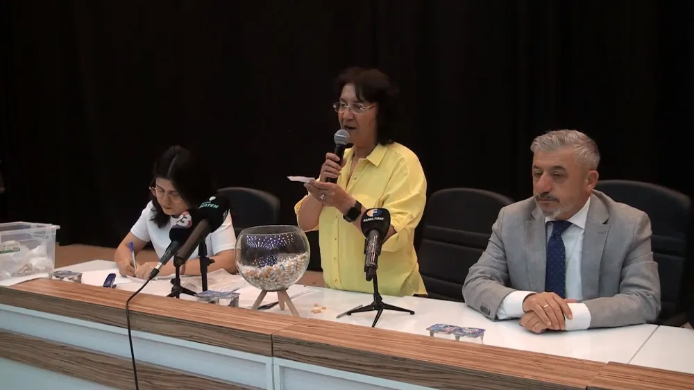 Elazığ Belediyesi’ne Alınacak 35 Erkek İşçi İçin Kura Çekimi Yapıldı