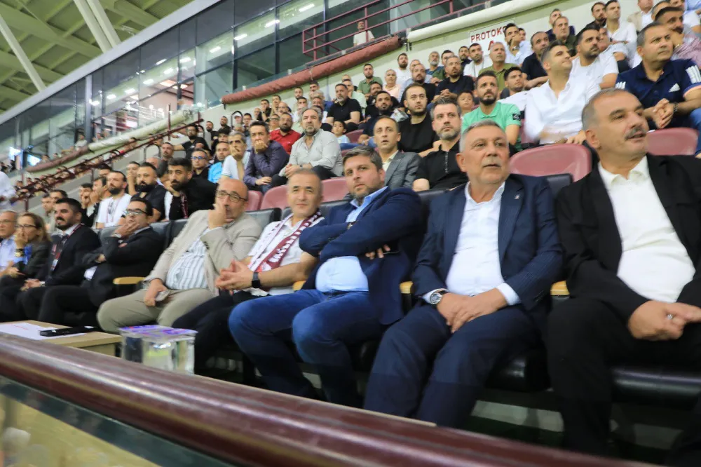 Elazığ Milletvekili Nazırlı, Elazığspor’un Zaferini Kutladı