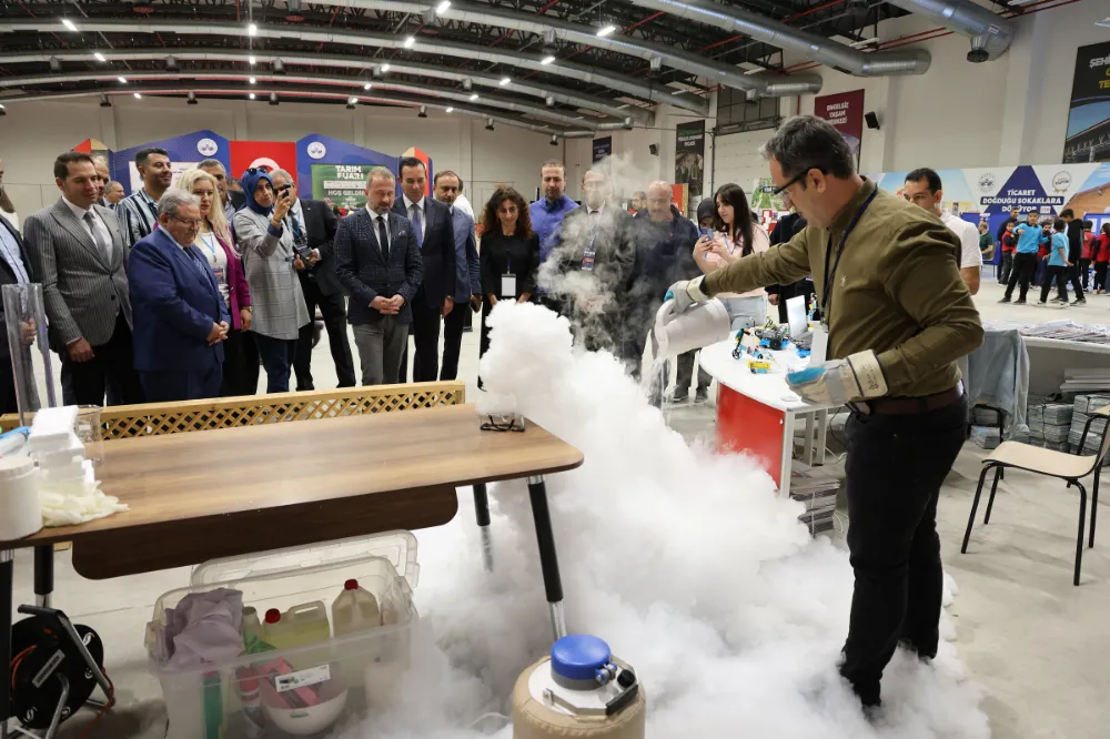 Elazığ’da “Teknoloji ve Uzayın Büyüsüyle Eğlenceli Bilime Yolculuk” Bilim Şenliği Başladı