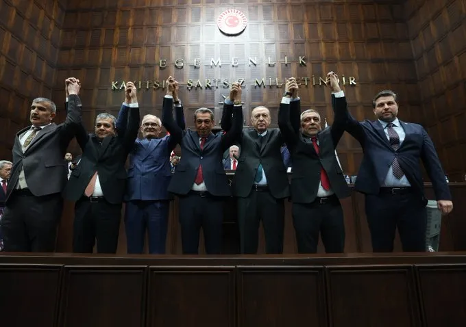 Evlere Dönüş: AK Parti’ye Geri Döndüler