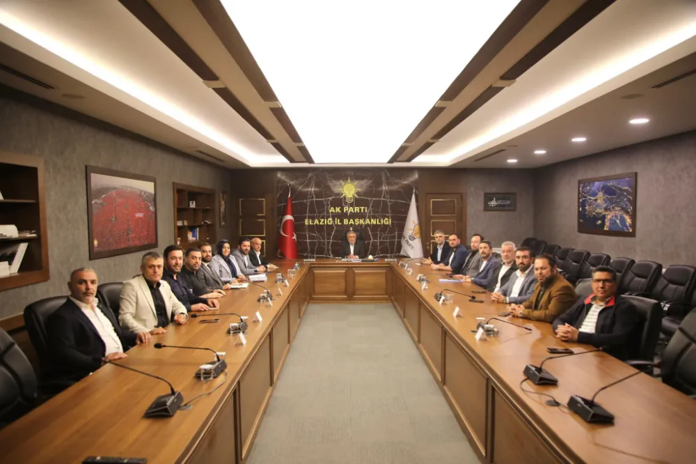 AK Parti Elazığ İl Teşkilatı, Mayıs Ayının İlk Haftalık Yürütme Kurulu Toplantısını Gerçekleştirdi