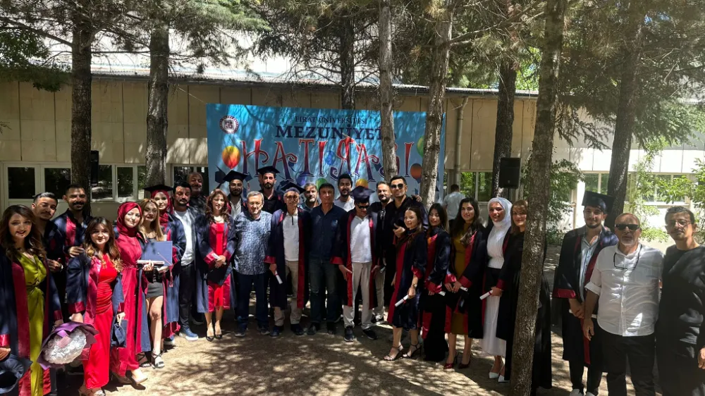 Sivrice MYO ve Devlet Konservatuvarı’nda Mezuniyet Coşkusu