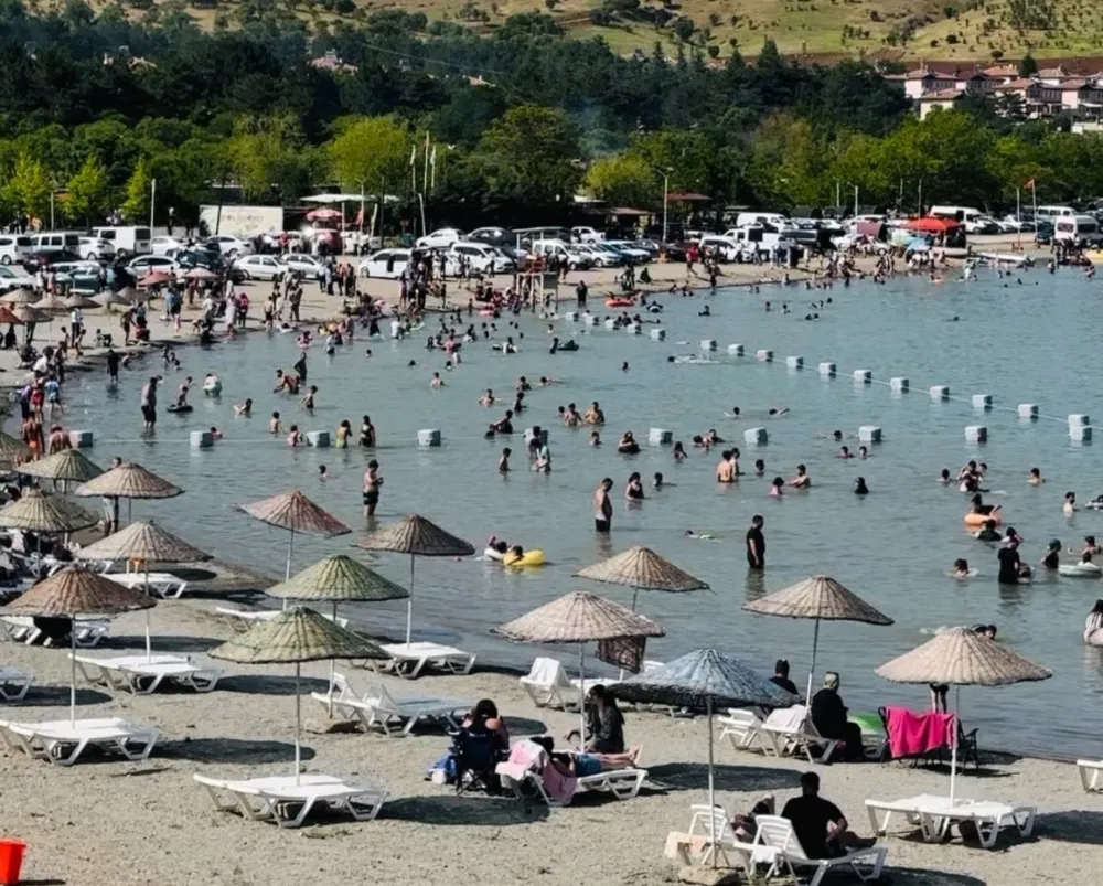Doğu’nun İncisi Hazar Gölü Ziyaretçi Akınına Uğruyor