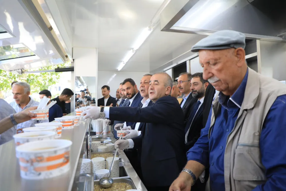 Valiliğin Vizyonuyla Hayata Geçen Mobil Mutfak, Gönülleri Isıttı
