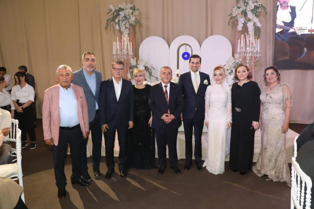 Cansu & Felipe Efsanevi Bir Törenle Evlendi : Açık Ailesinin Mutlu Günü