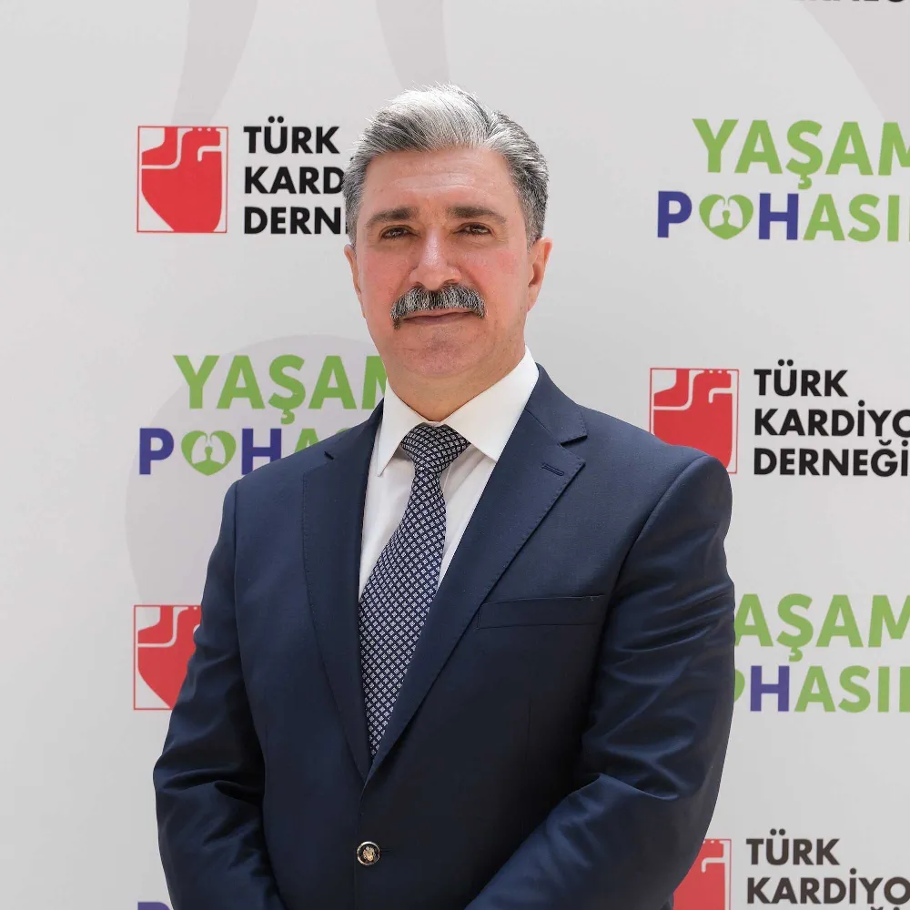 Sivriceli Bilim İnsanı Prof. Dr. Mehmet Akbulut’tan Tarihi Başarı