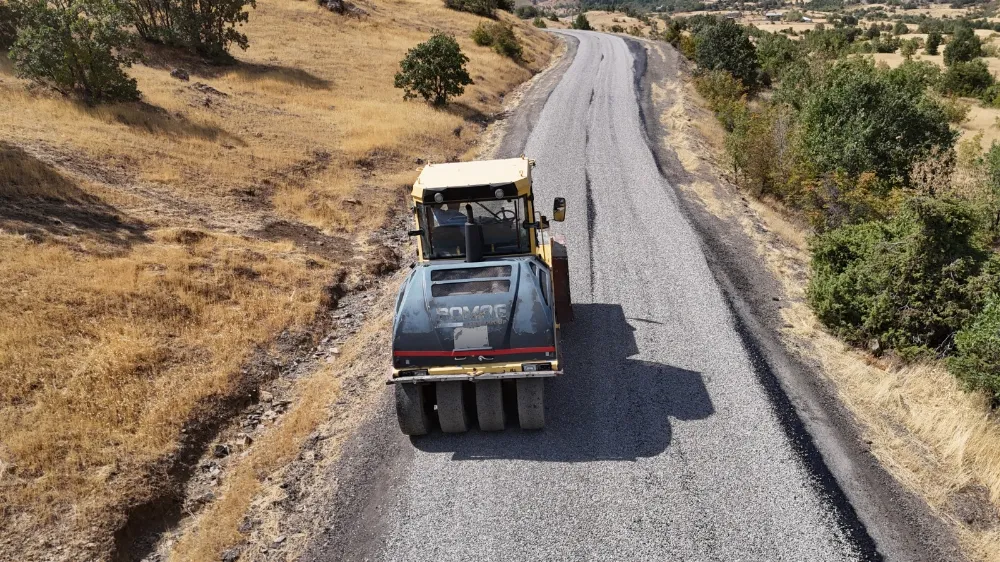 Elazığ İl Özel İdaresi, Bakladamlar Köyü Yolunu Modernize Etti