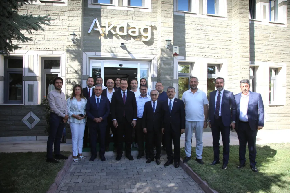 AK Parti Heyeti Elazığ OSB’de Sanayi ve Üretimi Tebrik Etti